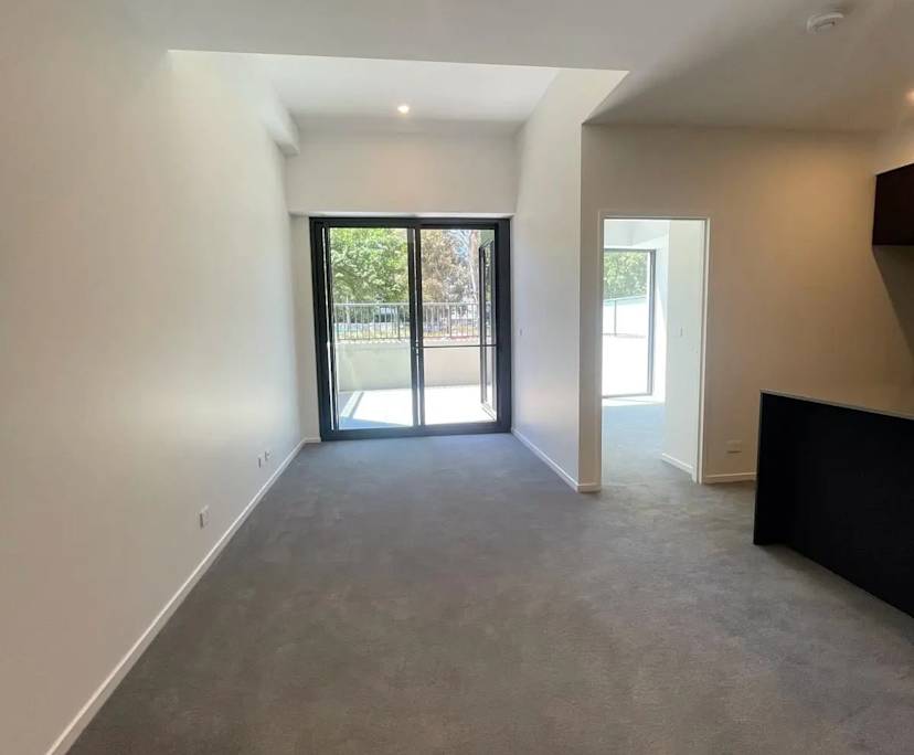 $540, 1-bed, 1 bathroom, Lyneham ACT 2602