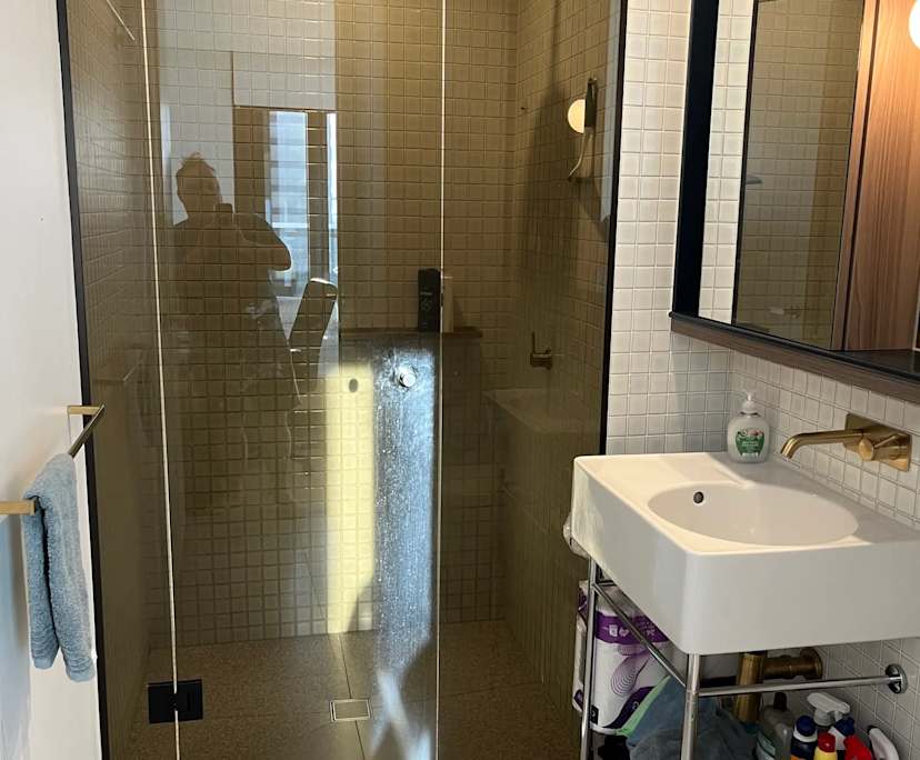 Furnished room with own bathroom