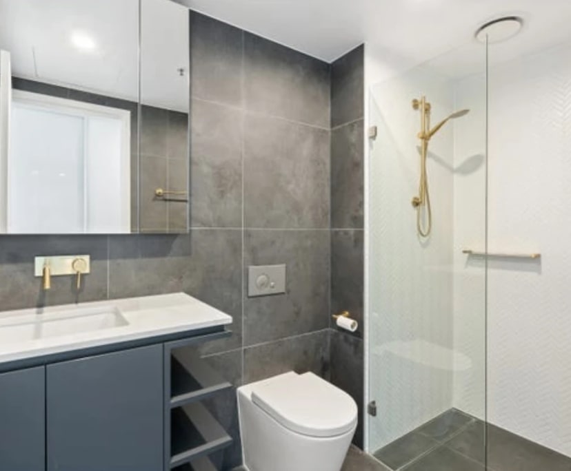 Whole property with 2 rooms for rent