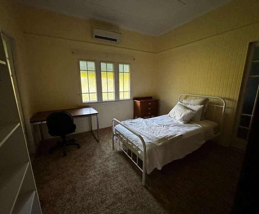 $270, Share-house, 3 bathrooms, Pleystowe QLD 4741