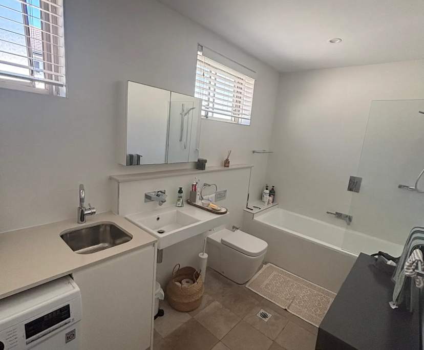 $625, Flatshare, 2 bathrooms, North Bondi NSW 2026