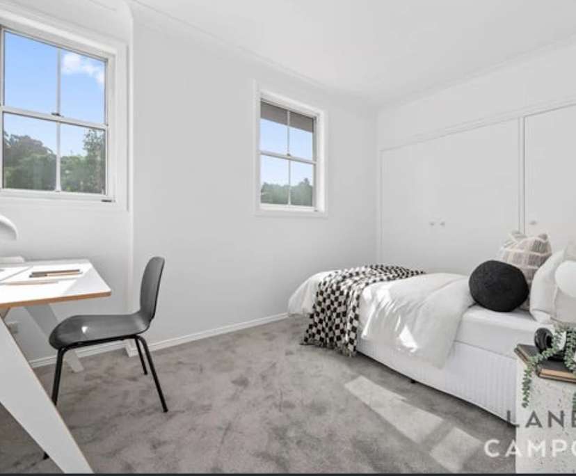 Unfurnished room in a share house