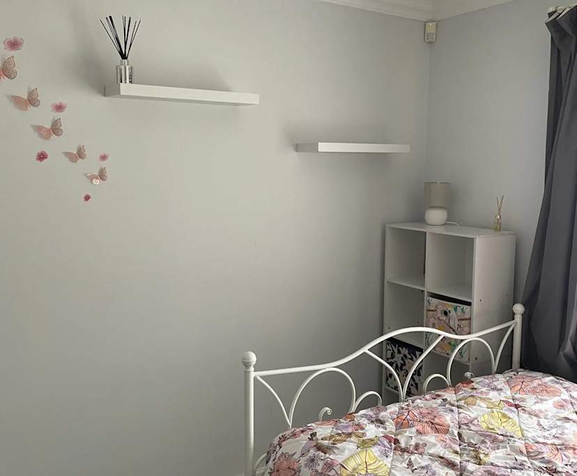 Furnished room with own bathroom