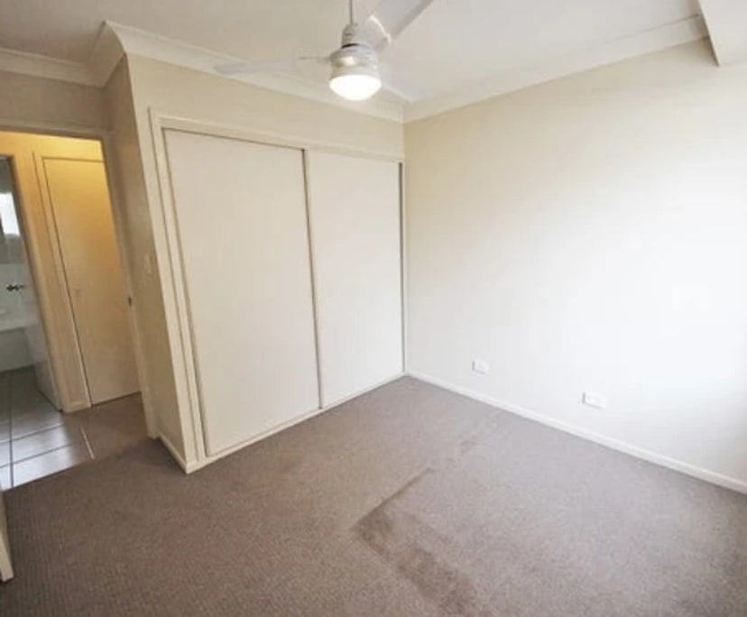 Unfurnished room in a share house