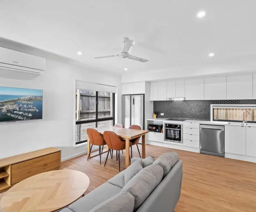 $310, Share-house, 2 rooms, Redbank Plains QLD 4301, Redbank Plains QLD 4301