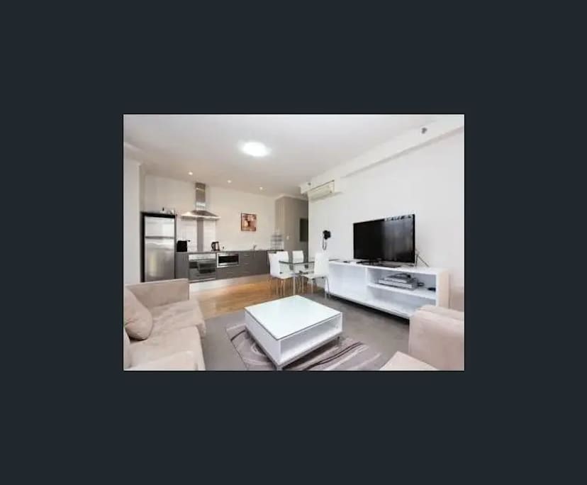 Furnished room in a flatshare