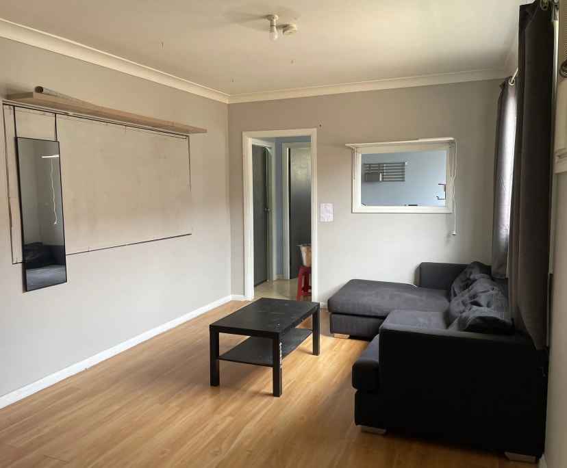 Granny Flat for Rent in Mount Pritchard, Sydney 2...