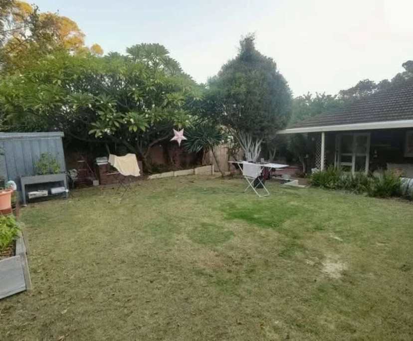 Room in a share house