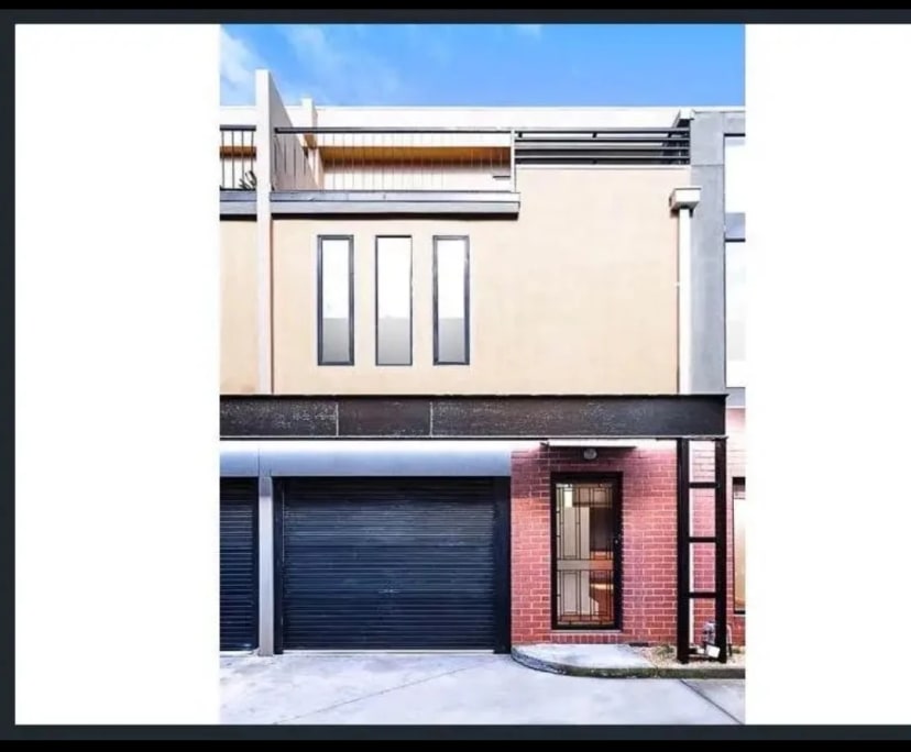 Unfurnished room in a share house