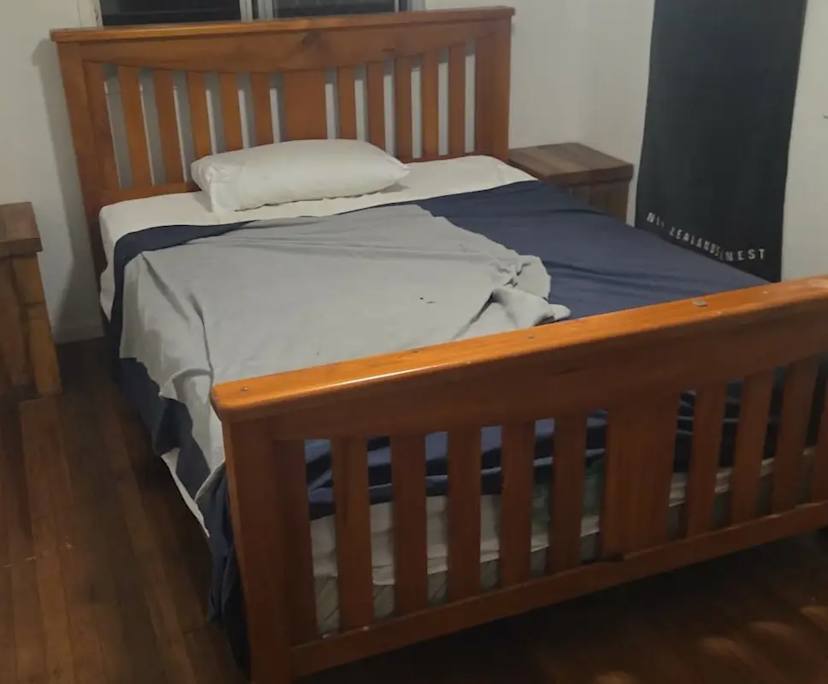 Room in a share house