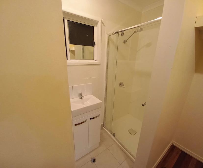 $250, Share-house, 4 bathrooms, Lota QLD 4179