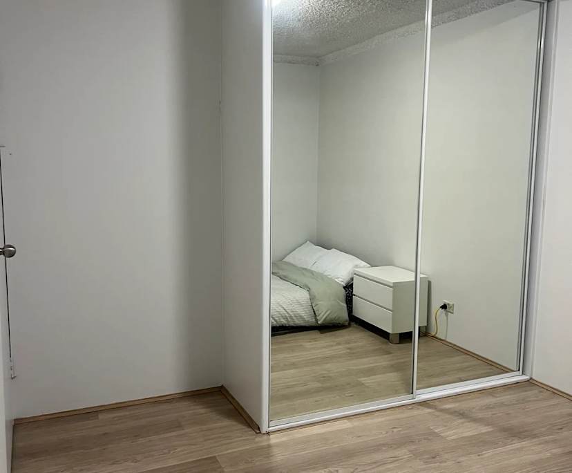 Room in a share house