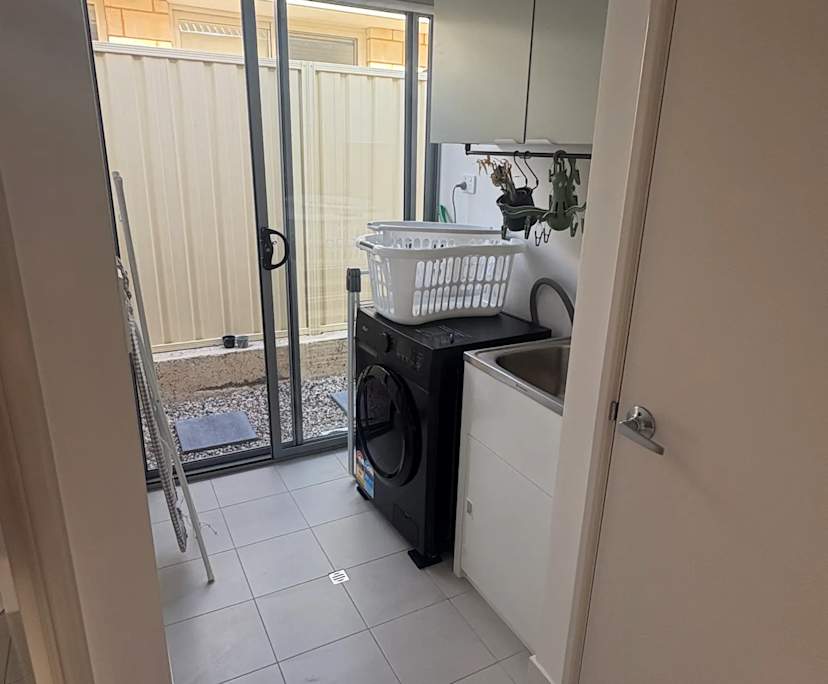 $200, Share-house, 4 bathrooms, Success WA 6164