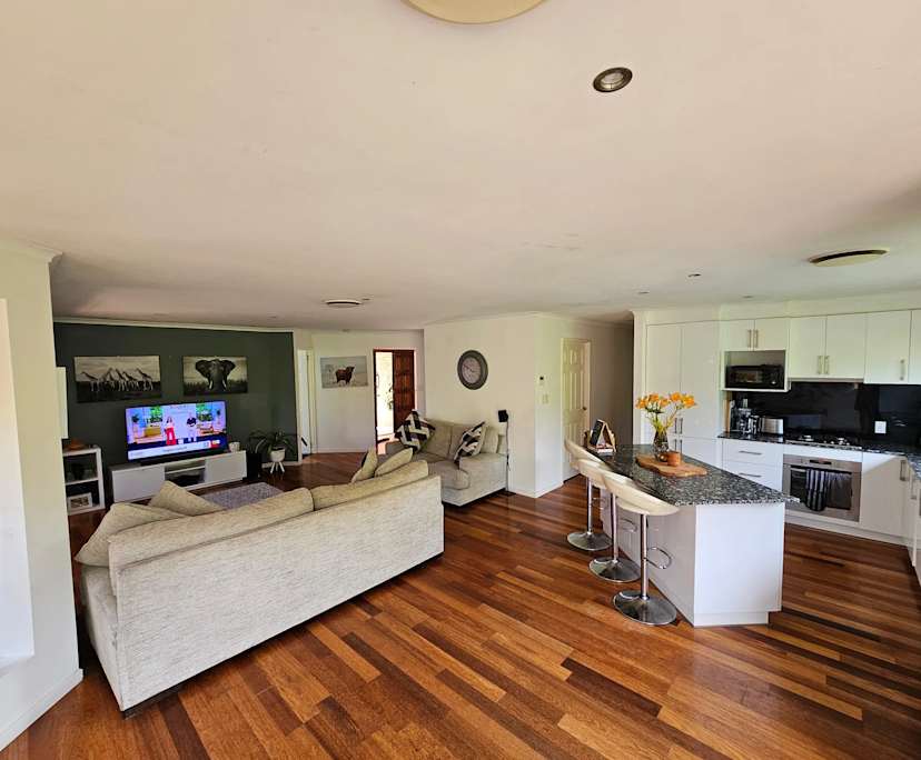 Unfurnished room in a share house