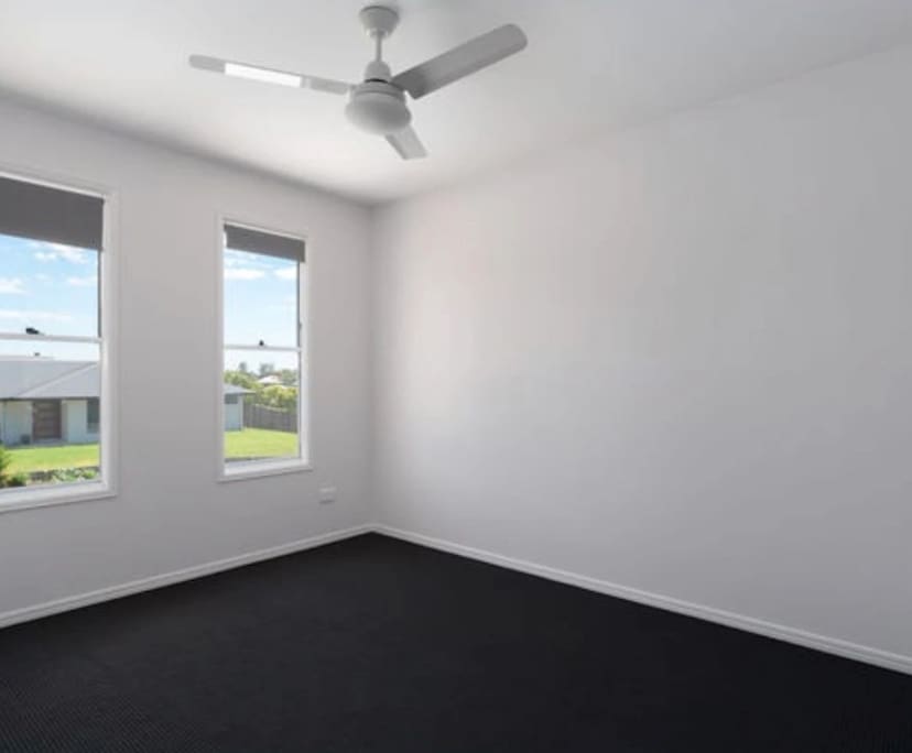 Unfurnished room with own bathroom