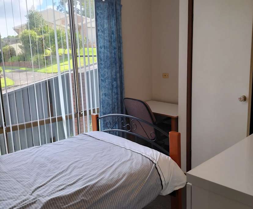 $240, Share-house, 3 bathrooms, Wyoming NSW 2250