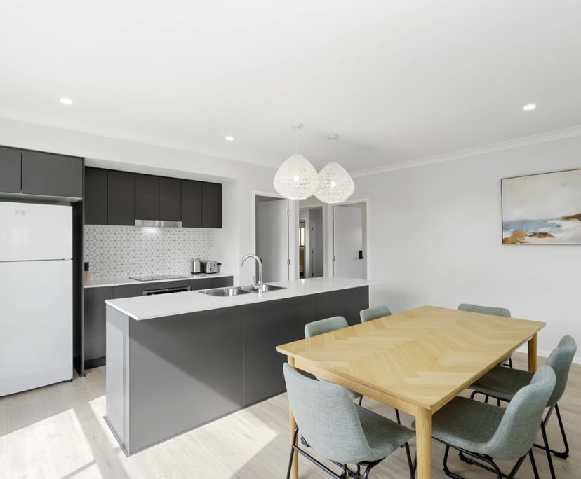 2 Rooms for Rent in Ripley, QLD 300, Furnished, E...