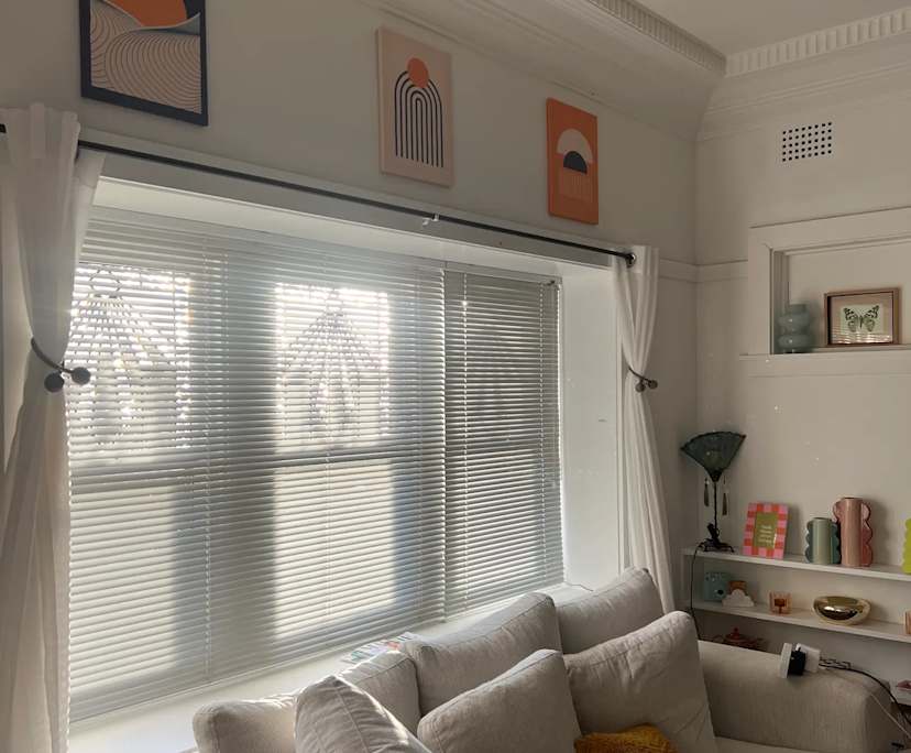 $1,300, Homestay, 2 bathrooms, Kingsgrove NSW 2208