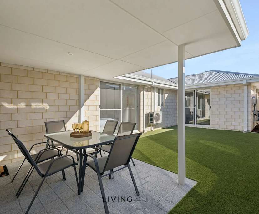 Room for Rent in Two Rocks, Perth | $250, Furnished,... | Flatmates.com.au