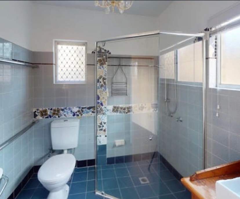 Unfurnished room in a flatshare
