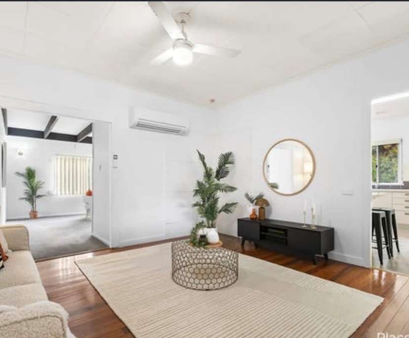 Whole property with 3 rooms for rent