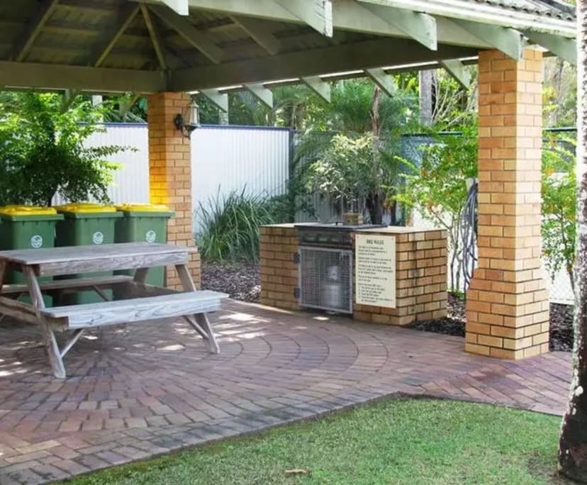 $300, Share-house, 3 bathrooms, Dicky Beach QLD 4551