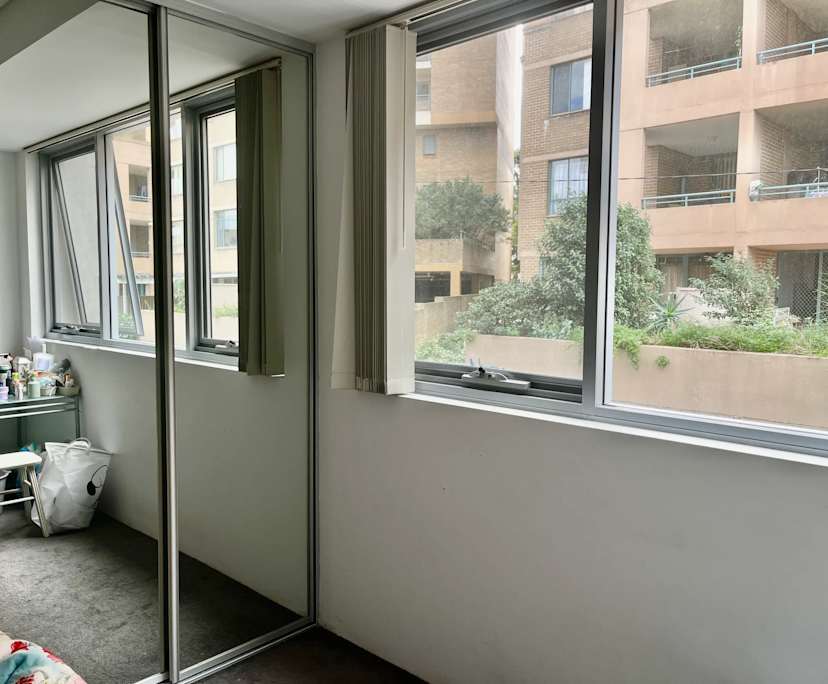 propertyImage