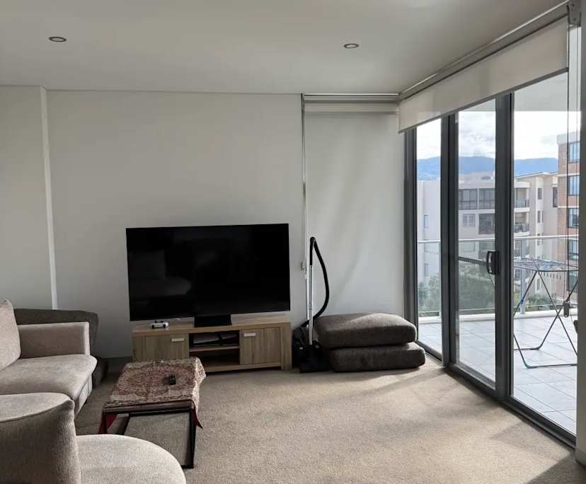 Unfurnished room with own bathroom
