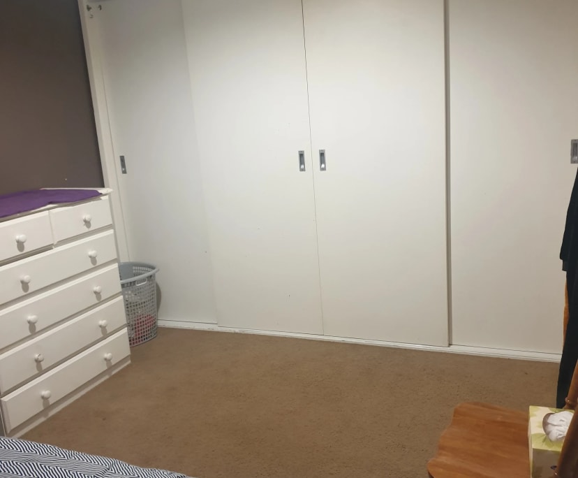 Room in a share house