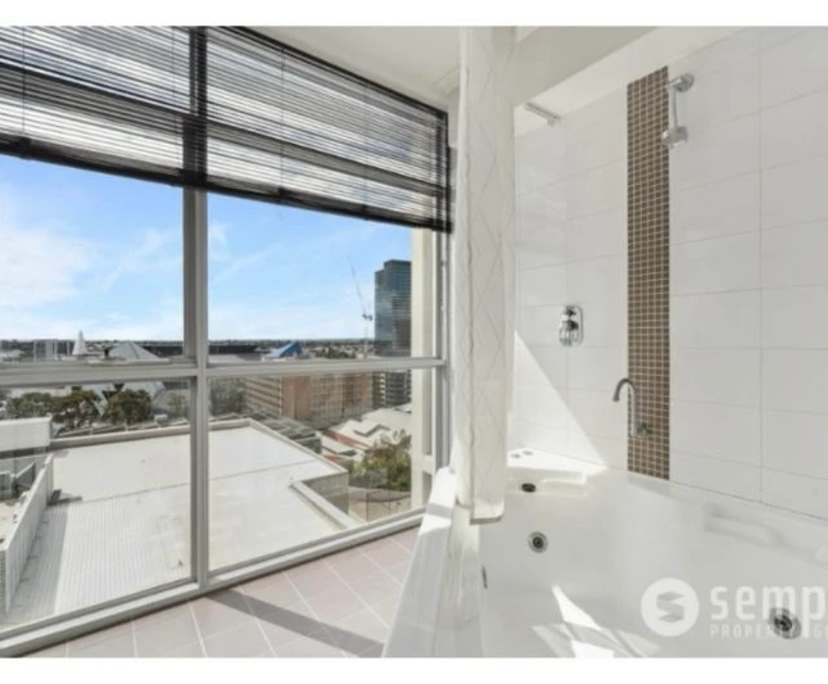 Whole property with 2 rooms for rent