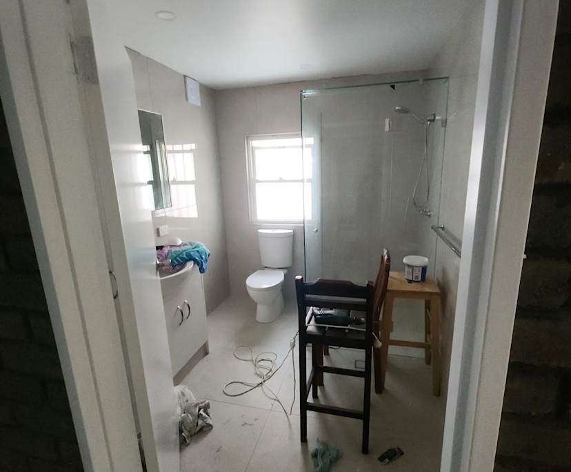 Unfurnished room in a share house