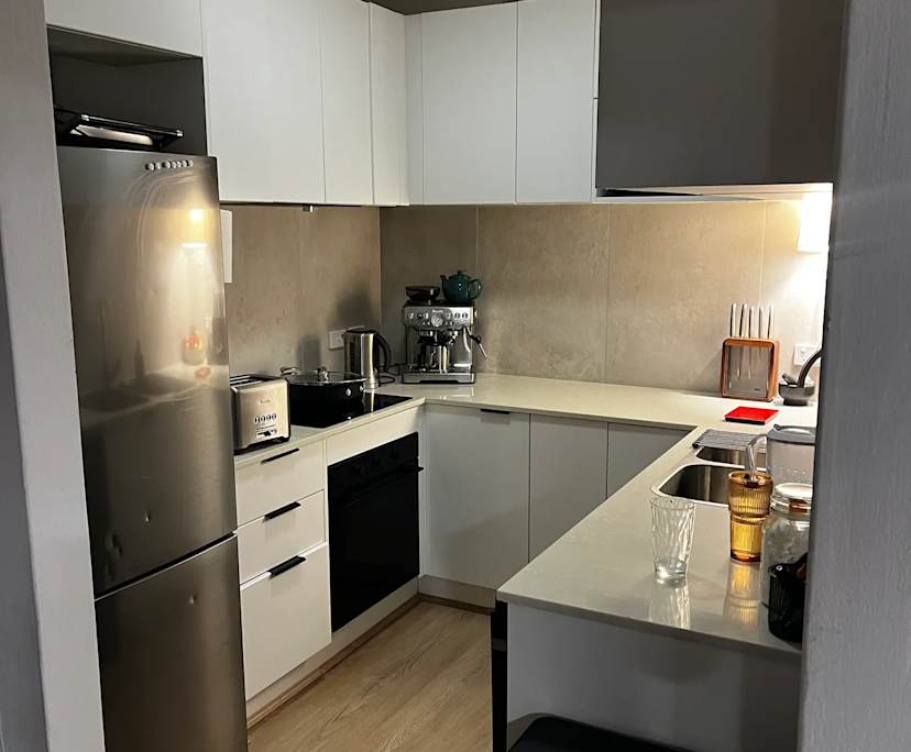 Unfurnished room in a flatshare