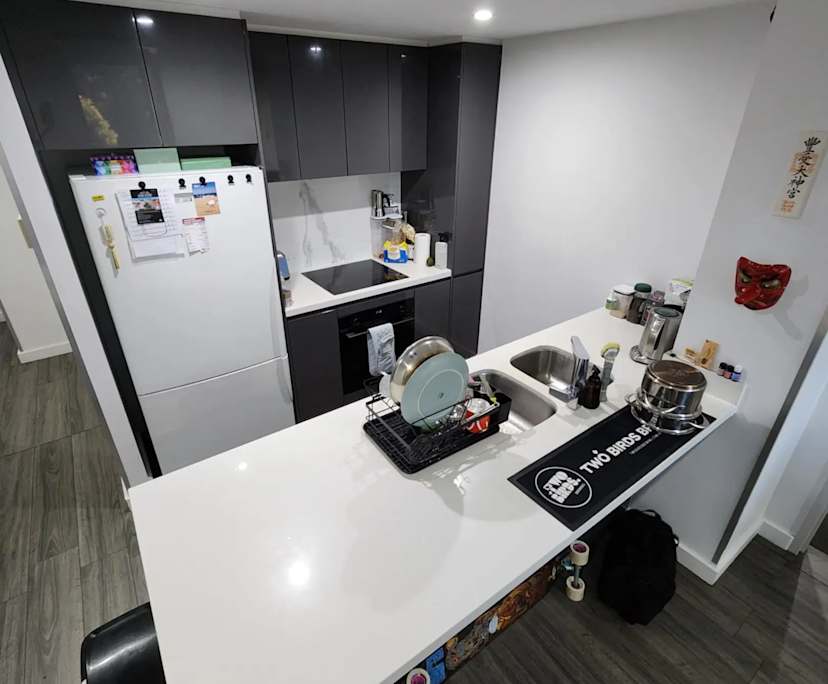 Furnished room with ensuite in a flatshare
