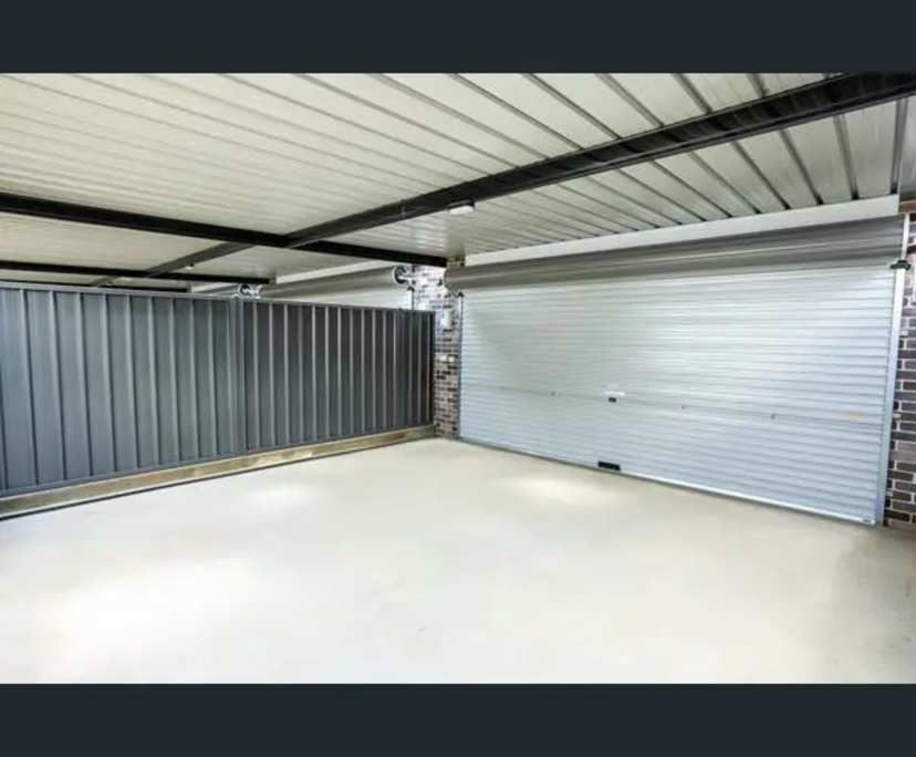 Unfurnished room with own bathroom