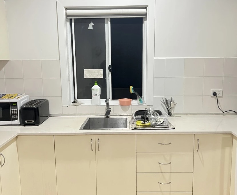 $350, Share-house, 4 bathrooms, Fairy Meadow NSW 2519