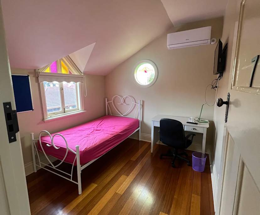 $275, Share-house, 6 bathrooms, Sunshine VIC 3020