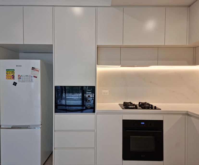 $650, 1-bed, 1 bathroom, Rouse Hill NSW 2155