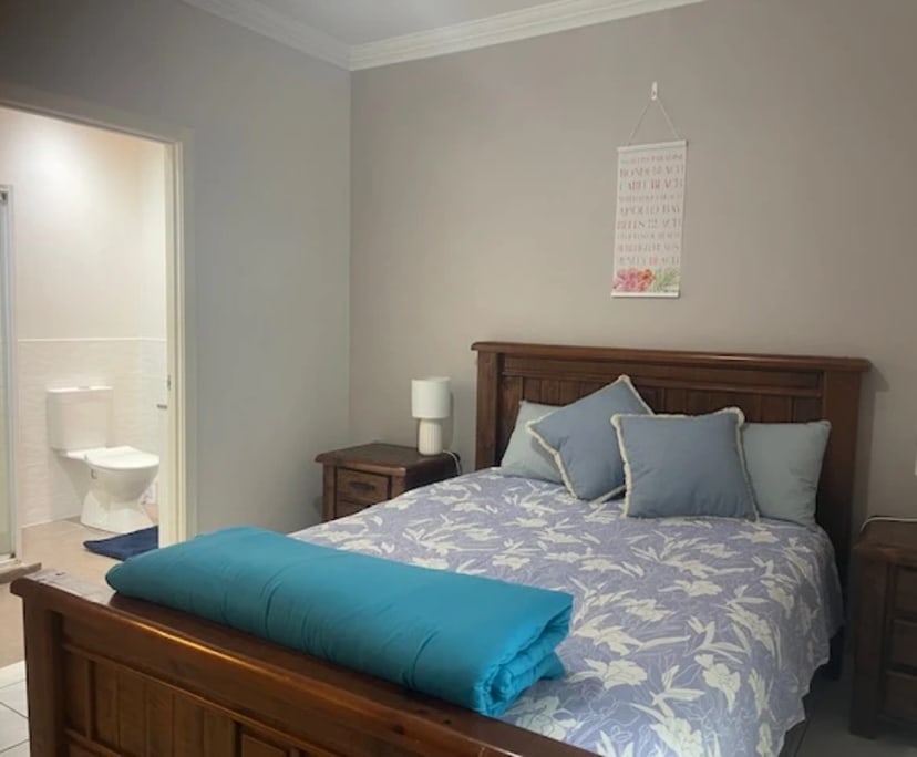 $350, Flatshare, 3 bathrooms, Cannonvale QLD 4802