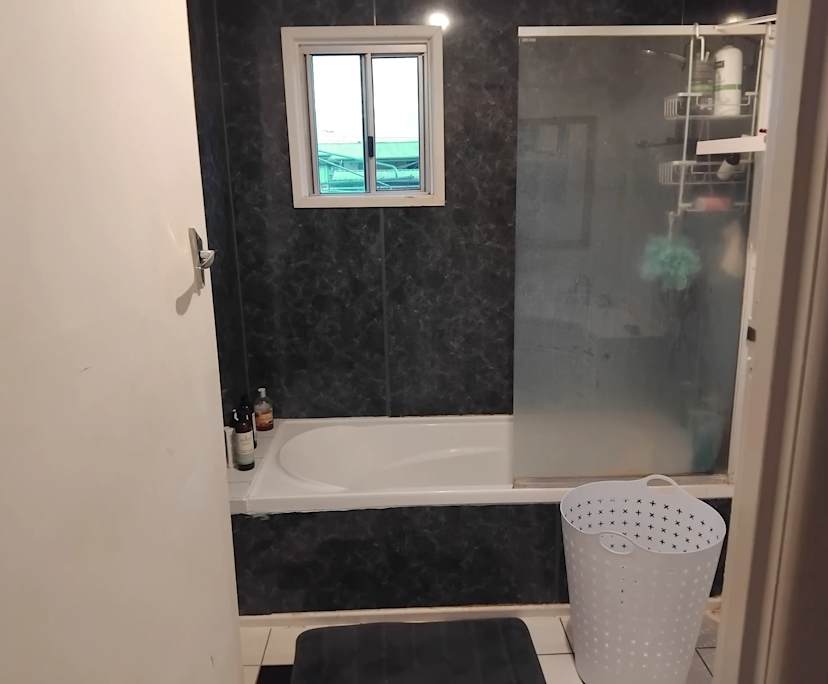 $210, Share-house, 3 bathrooms, Dalby QLD 4405