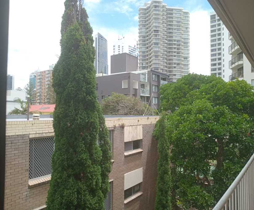 $350-375, Flatshare, 2 rooms, Surfers Paradise QLD 4217, Surfers Paradise QLD 4217