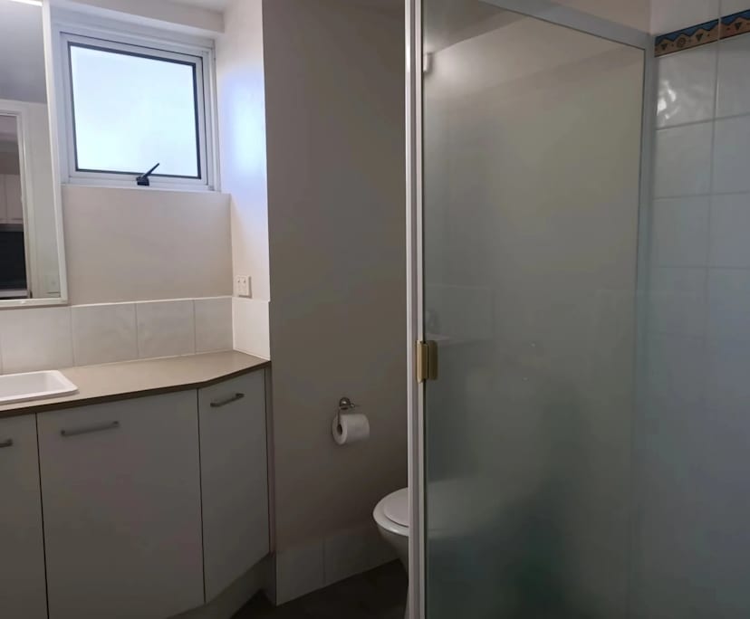 $330, Flatshare, 3 bathrooms, South Brisbane QLD 4101