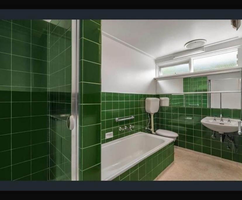 $350, Flatshare, 2 bathrooms, Brighton VIC 3186