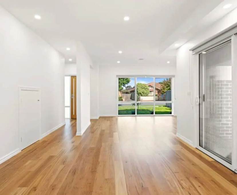 Unfurnished room in a share house