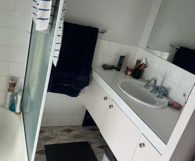 $350, Share-house, 2 bathrooms, East Victoria Park WA 6101
