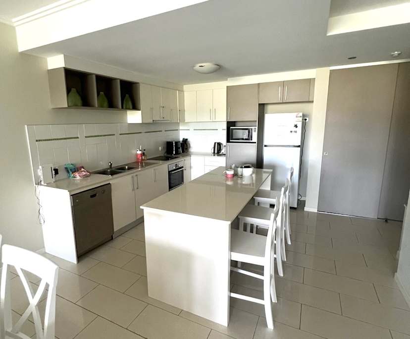 $350, Flatshare, 2 bathrooms, Airlie Beach QLD 4802