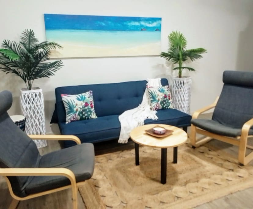 Furnished room with ensuite in a flatshare