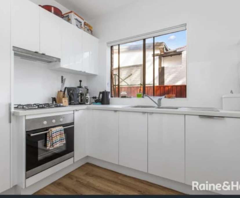 $275, Flatshare, 2 bathrooms, Georgetown NSW 2298