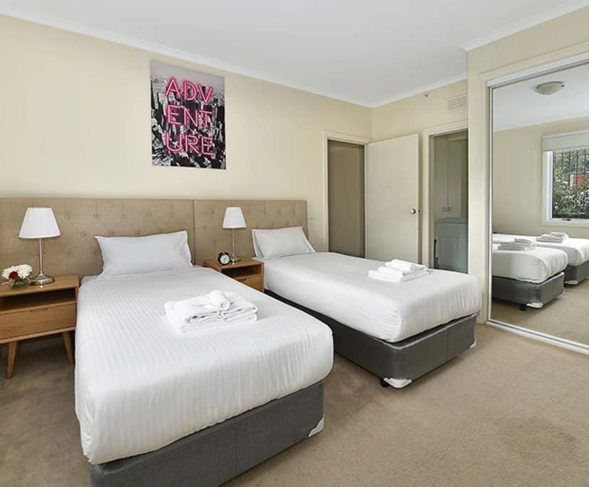 $1,395, Whole-property, 3 bathrooms, Melbourne VIC 3000