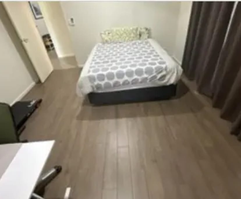 Room in a share house