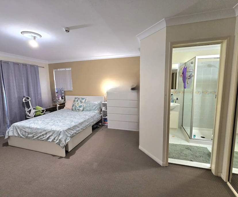 Furnished room with own bathroom